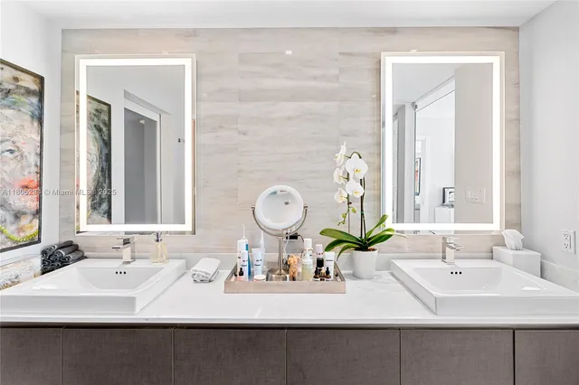 $2,200,000 | 1201 20th Street, Unit 314, Miami Beach, FL 33139