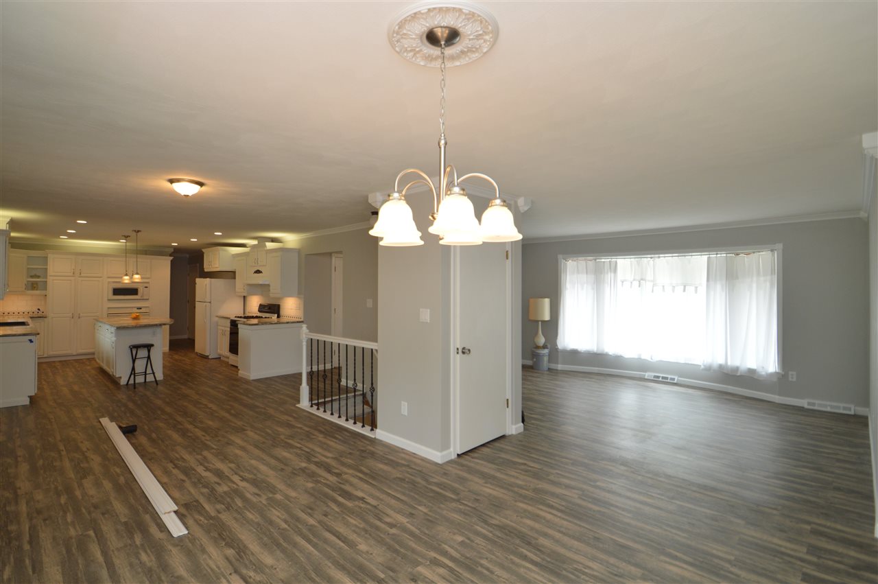 24436 Righter Court South Bend, IN 46628 - Photo 6 of 16 Gallery Image 6