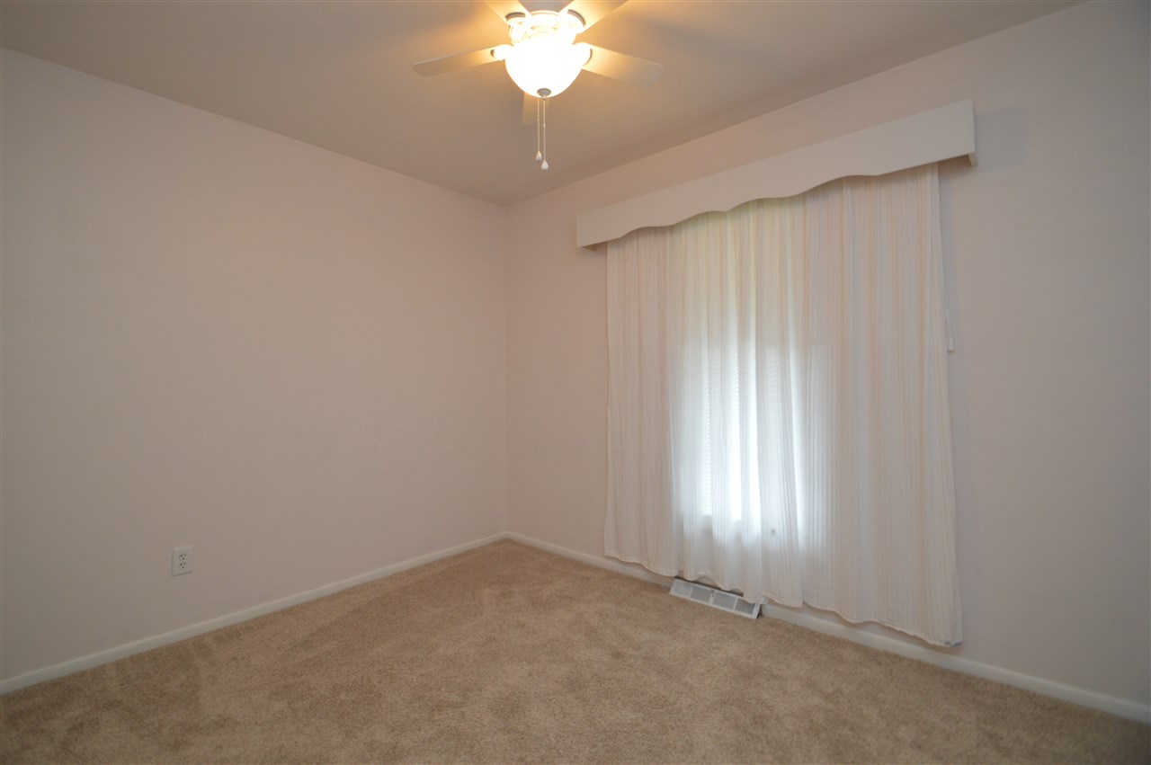24436 Righter Court South Bend, IN 46628 - Photo 10 of 16 Gallery Image 10