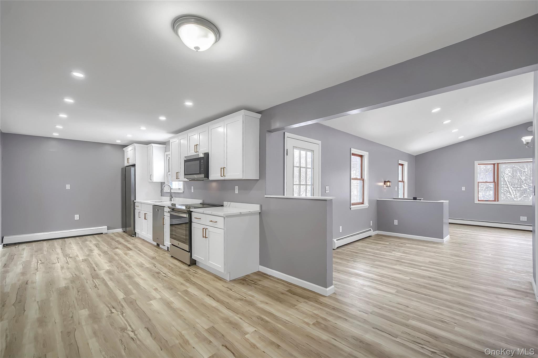 447 Clove Road Monroe, NY 10950 - Photo 14 of 29