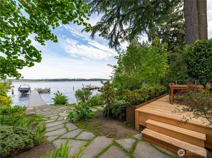 $9,800,000 | 3310 East Laurelhurst Drive Northeast, Seattle, WA 98105