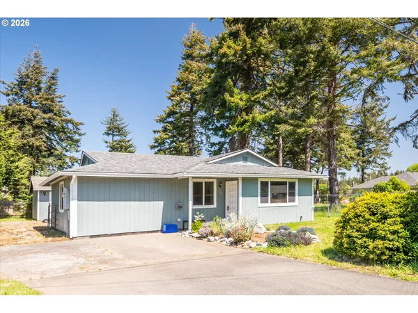 $389,000 | 1135 1st Street Northeast, Bandon, OR 97411