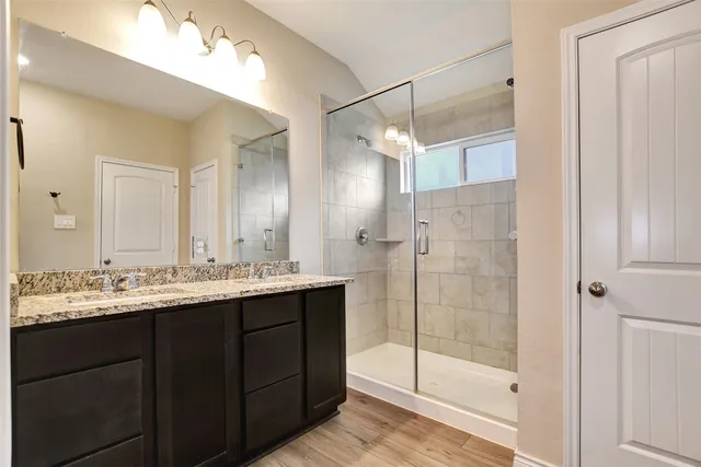 $2,250 | 1006 Fannin Street, Brenham, TX 77833