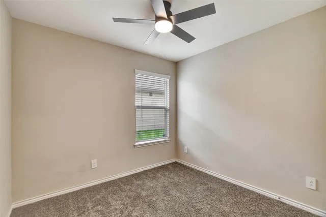 $2,250 | 1006 Fannin Street, Brenham, TX 77833