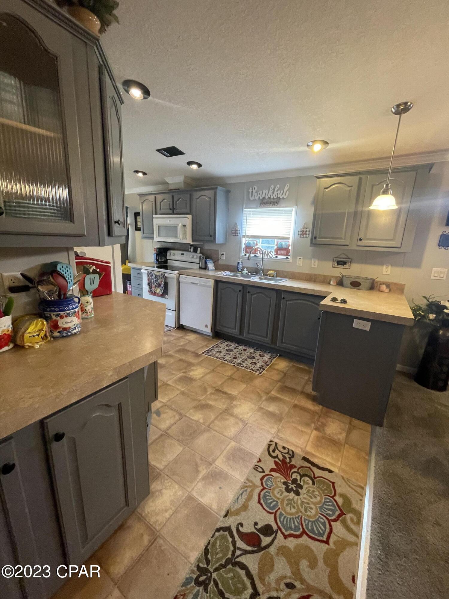 11122 Lawrence Road Fountain, FL 32438 - Photo 15 of 34