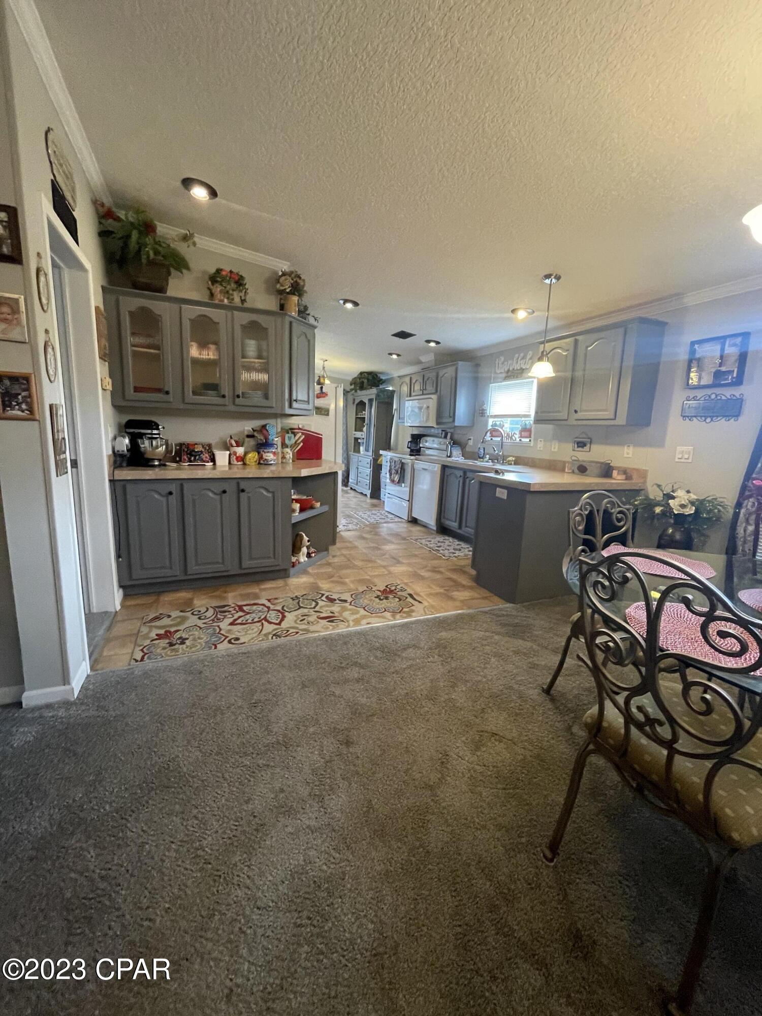 11122 Lawrence Road Fountain, FL 32438 - Photo 19 of 34