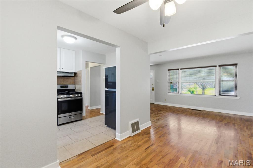 1550 Grant Road Webster Groves, MO 63119 - Photo 10 of 31