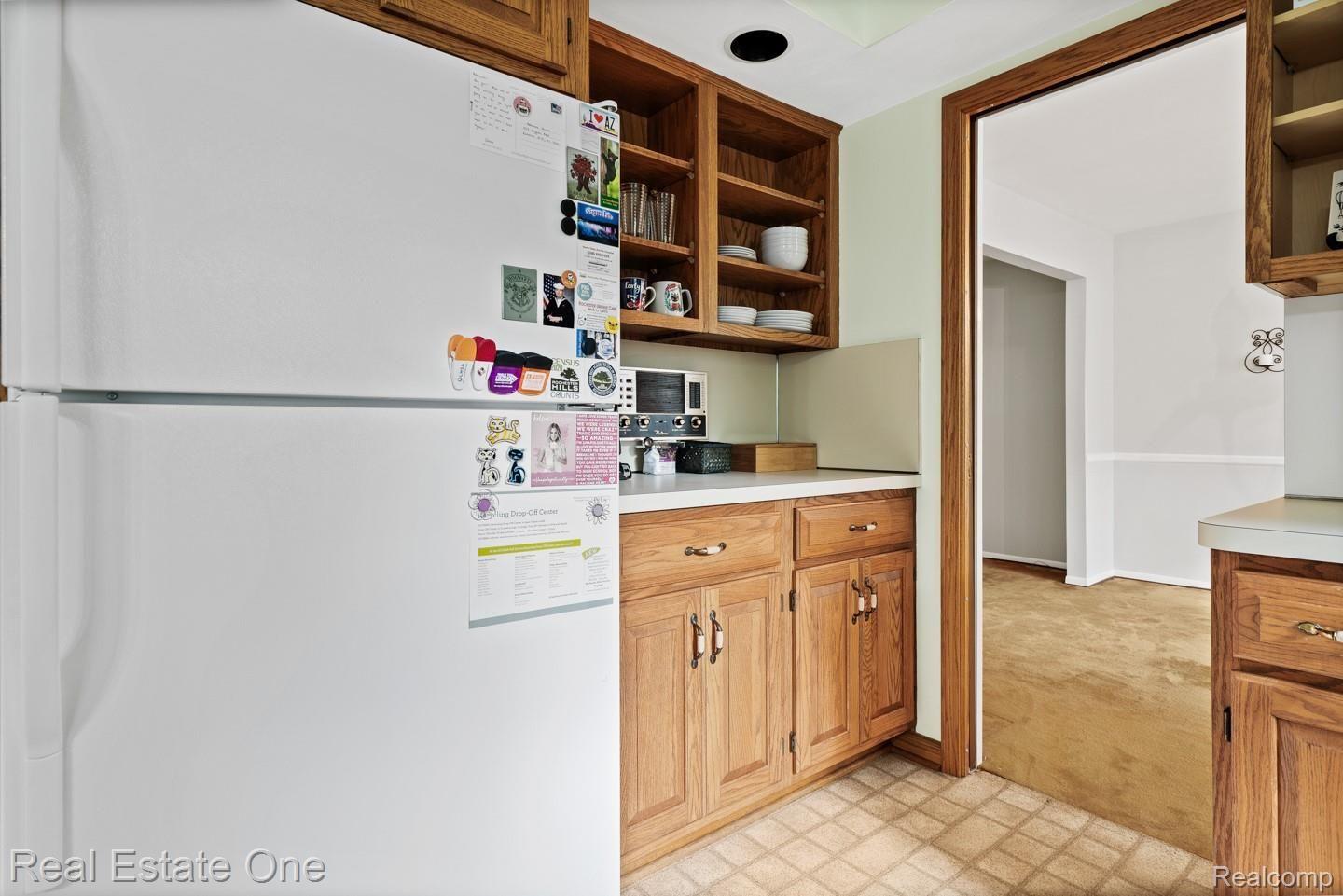 1503 Biggers Drive Rochester, MI 48309 - Photo 9 of 29 DSC03690.jpg