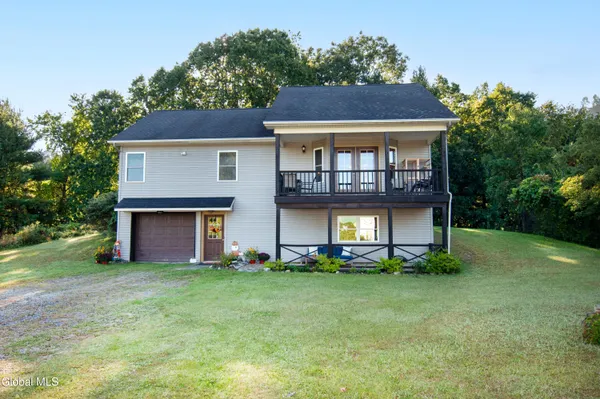 $439,000 | 419 Verbeck Avenue, Schaghticoke, NY 12154