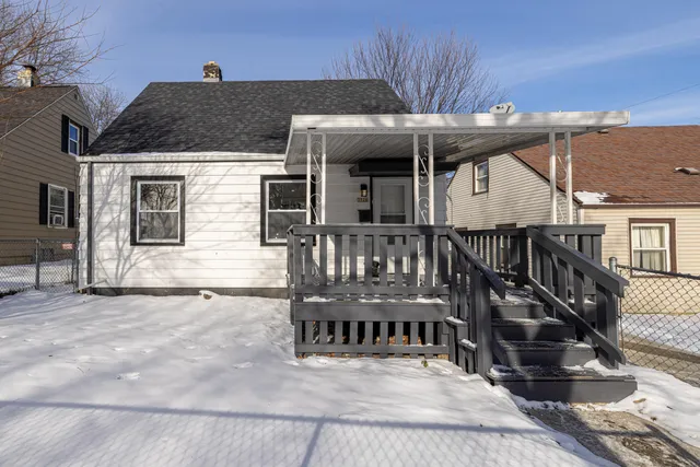 $189,900 | 3526 West Glendale Avenue, Milwaukee, WI 53209