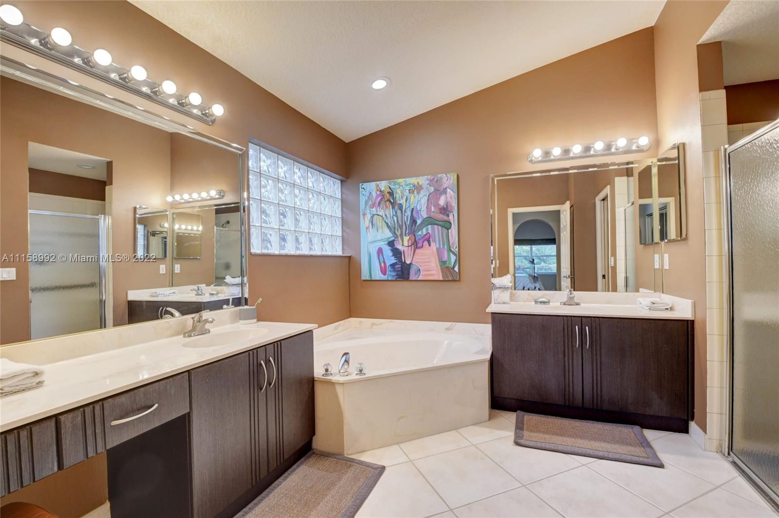 6565 Sun River Road Boynton Beach, FL 33437 - Photo 16 of 21 Gallery Image 16