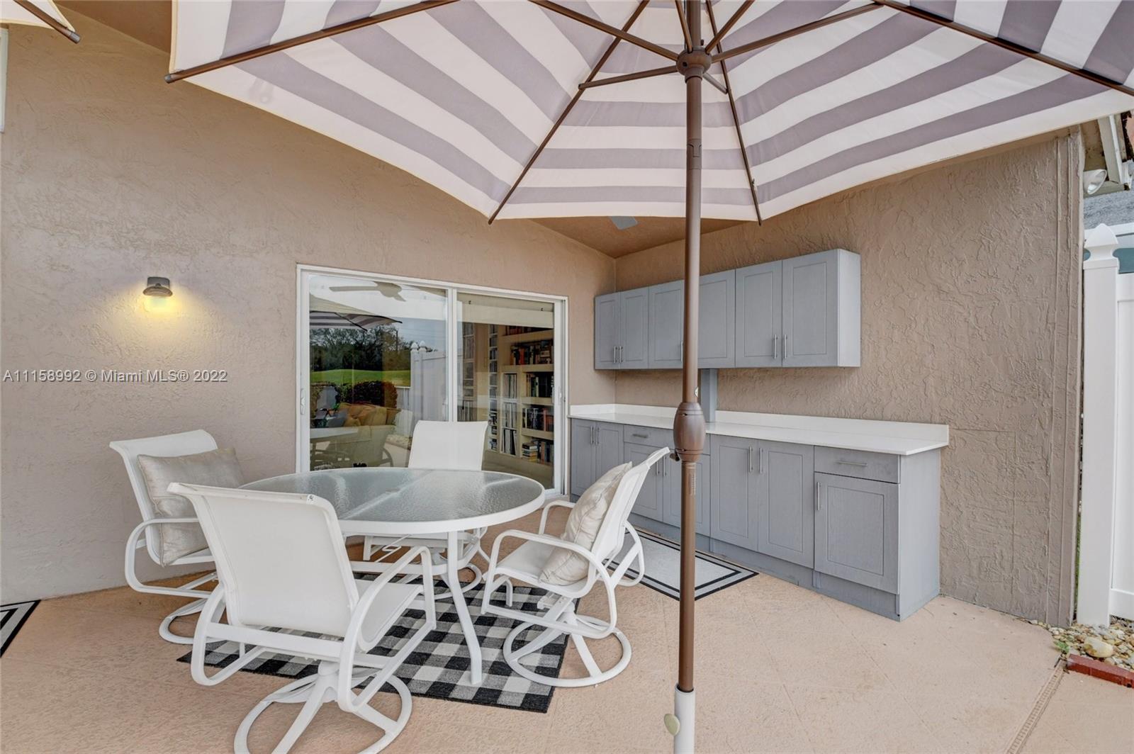 6565 Sun River Road Boynton Beach, FL 33437 - Photo 5 of 21 Gallery Image 5