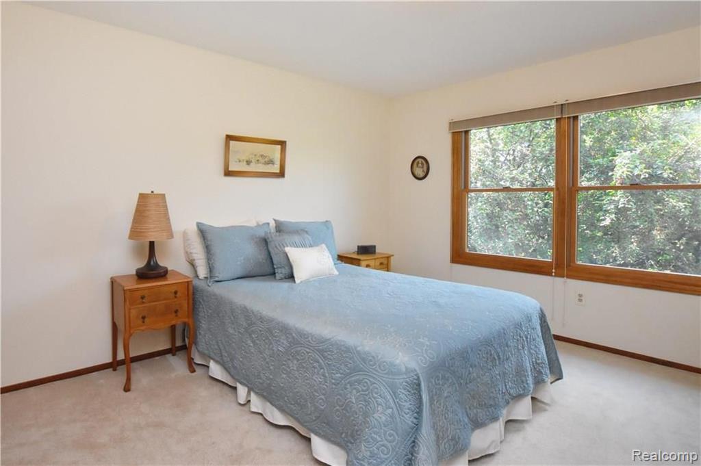 926 Ten Point Drive Rochester Hills, MI 48309 - Photo 21 of 29