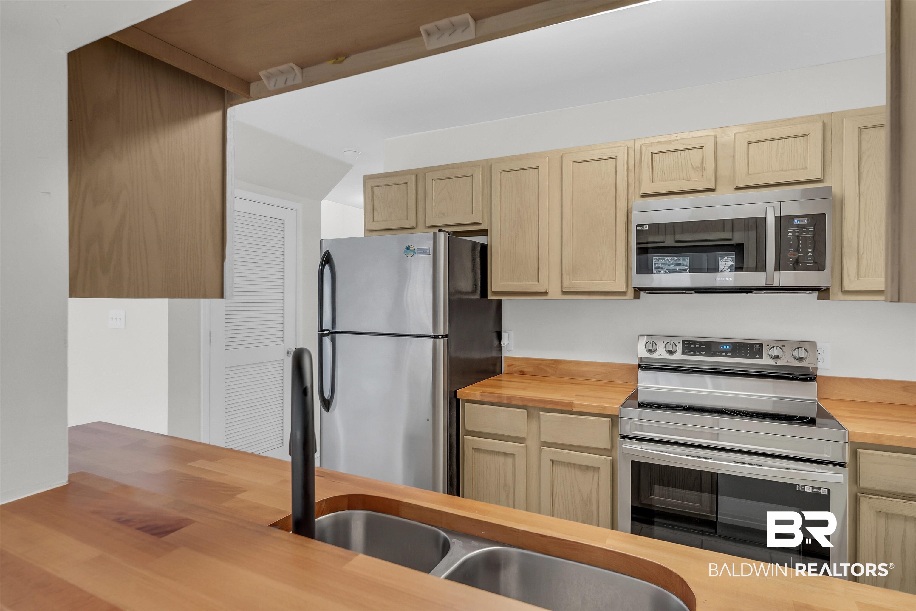 1517 Regency Road, Unit 144 Gulf Shores, AL 36542 - Photo 14 of 25