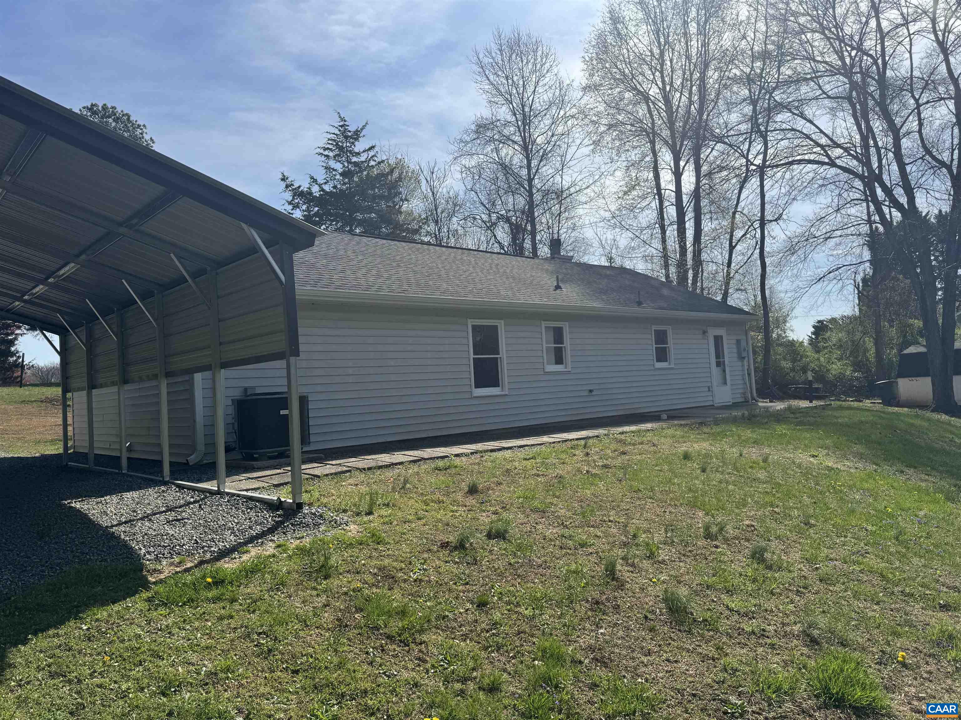 109 Narcissus Road Ruckersville, VA 22968 - Photo 7 of 27 a backyard of a house