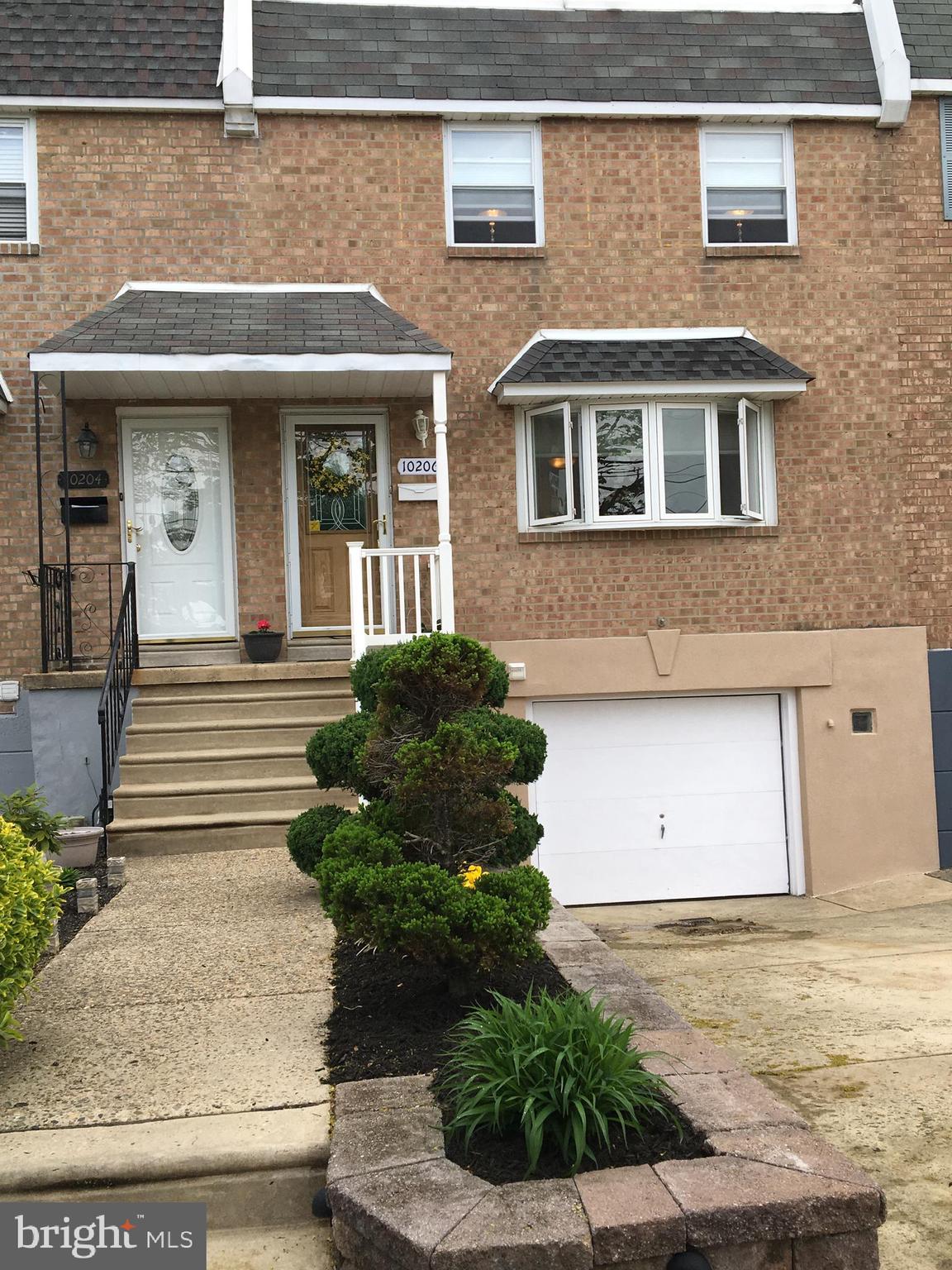 10206 West Keswick Road Philadelphia, PA 19114 - Photo 2 of 35 Gallery Image 2