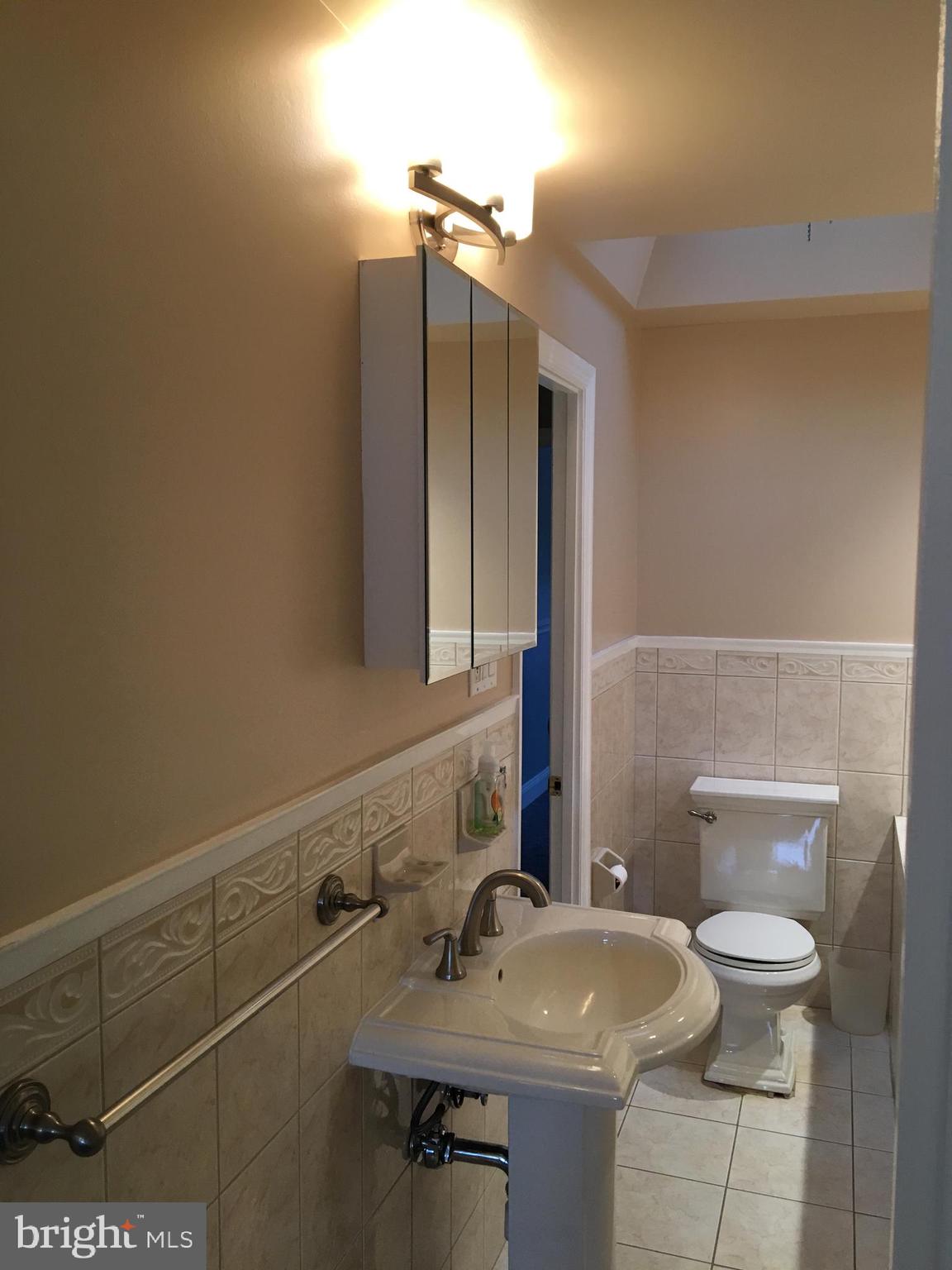 10206 West Keswick Road Philadelphia, PA 19114 - Photo 15 of 35 Gallery Image 15