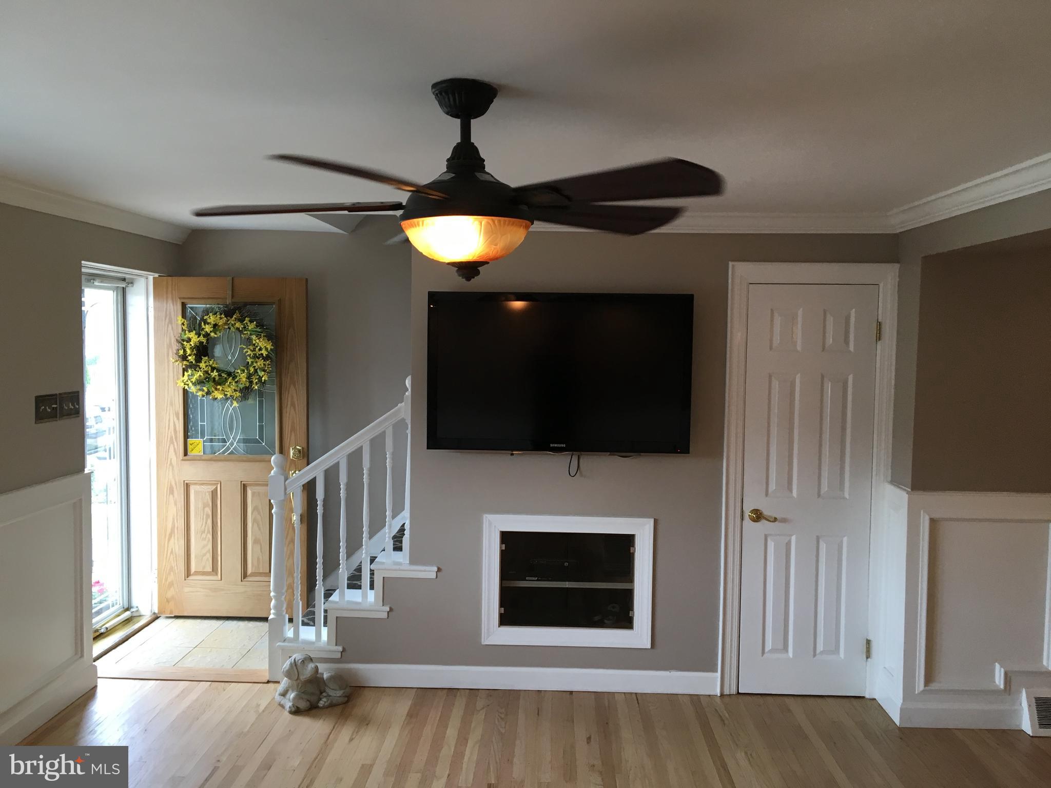 10206 West Keswick Road Philadelphia, PA 19114 - Photo 3 of 35 Gallery Image 3