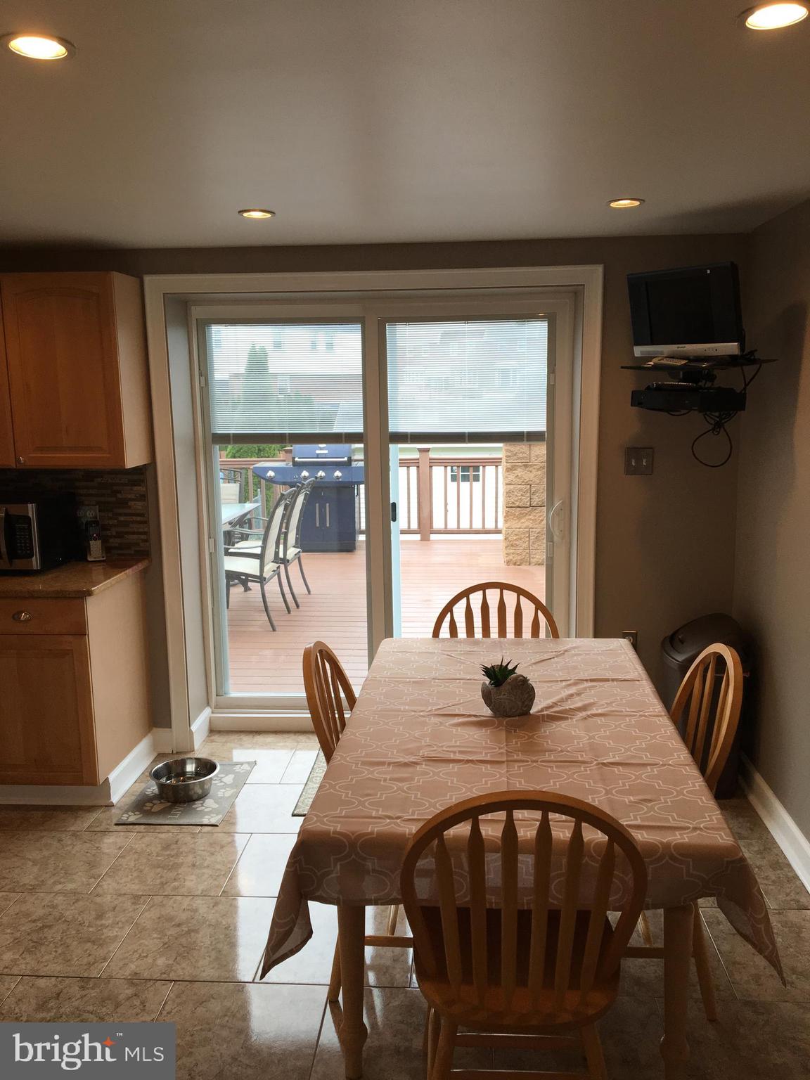 10206 West Keswick Road Philadelphia, PA 19114 - Photo 7 of 35 Gallery Image 7