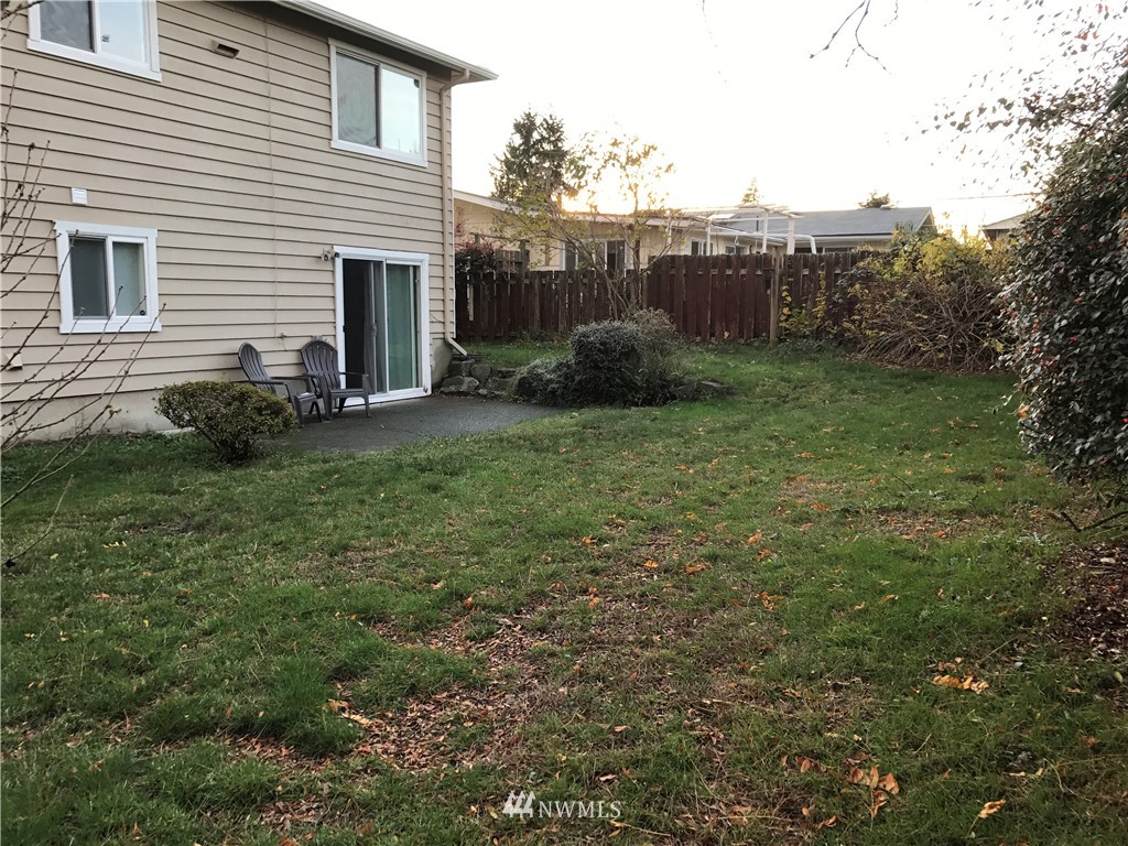 3514 Northeast 10th Place Renton, WA 98056 - Photo 12 of 13