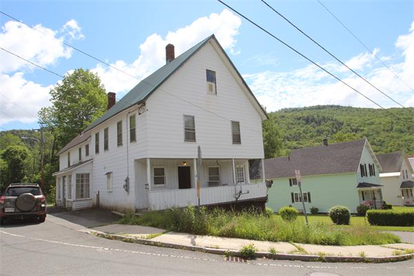 117 Readsboro Road Monroe, MA 01350 - Photo 1 of 11