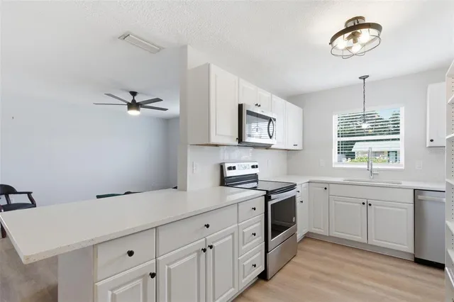 $825,000 | 2227 Montclair Drive, Sarasota, FL 34231