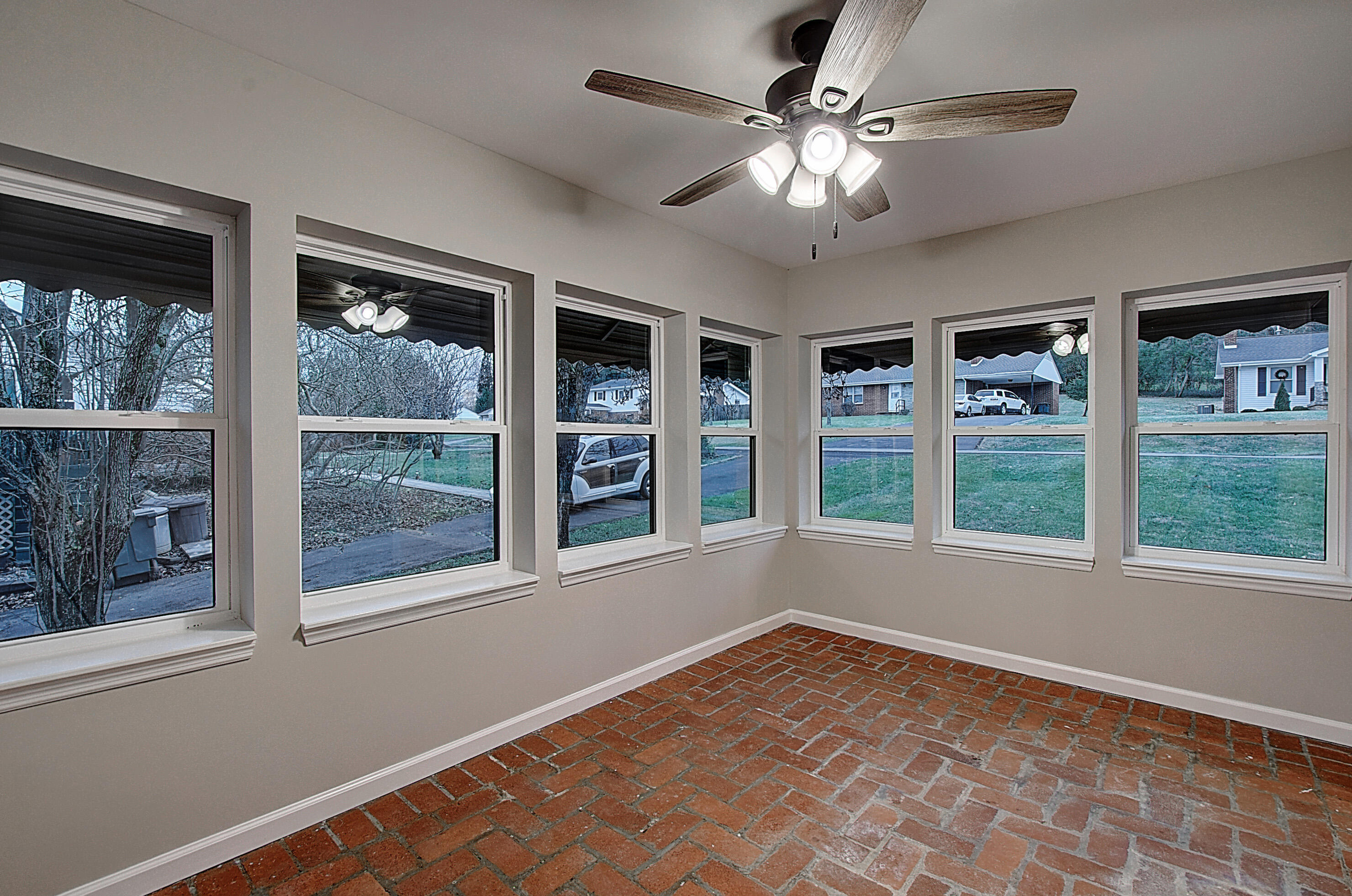615 Pine Hill Road Elizabethton, TN 37643 - Photo 16 of 27 DSC_0163And8more