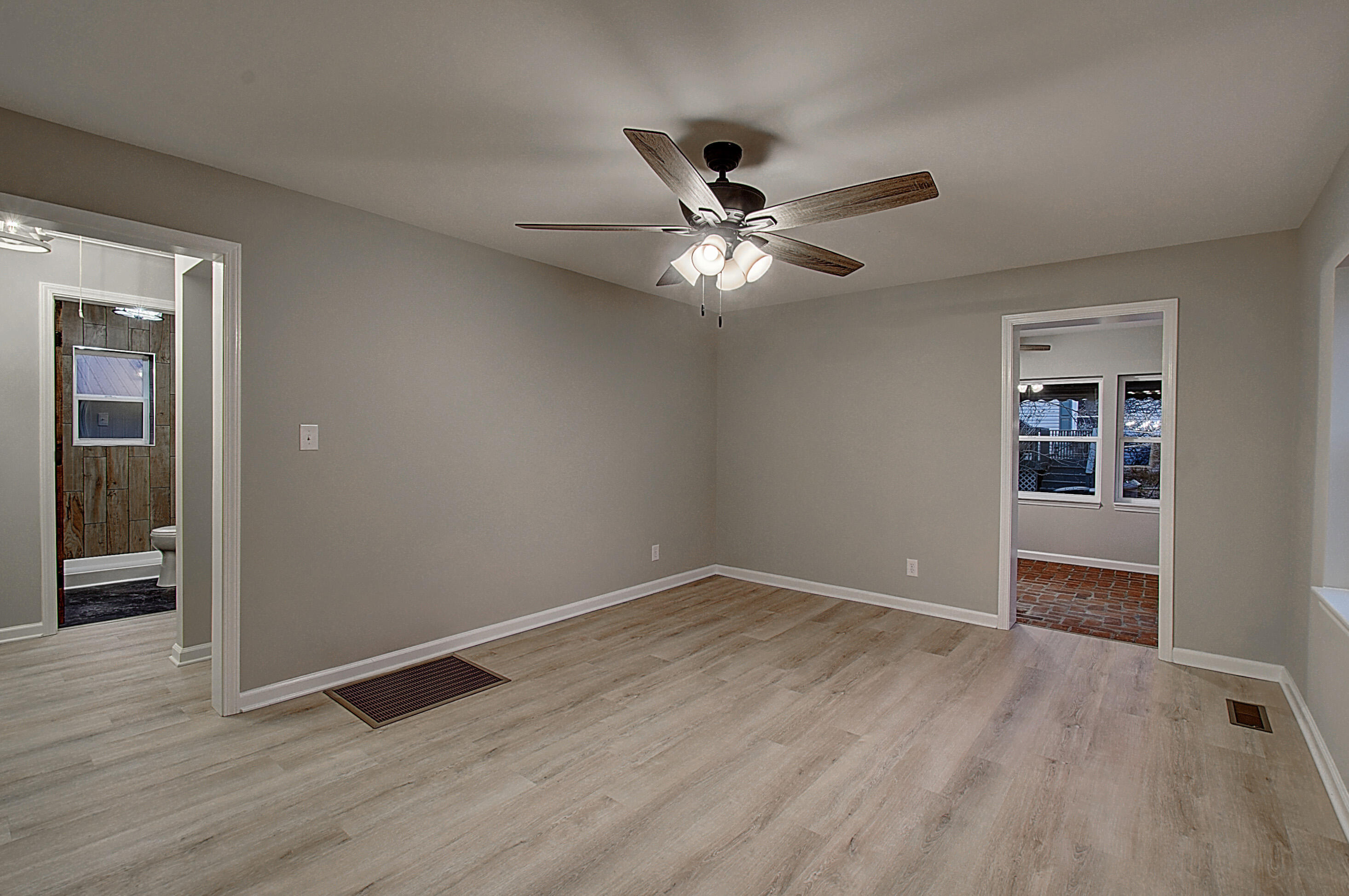 615 Pine Hill Road Elizabethton, TN 37643 - Photo 7 of 27 DSC_0001And8more