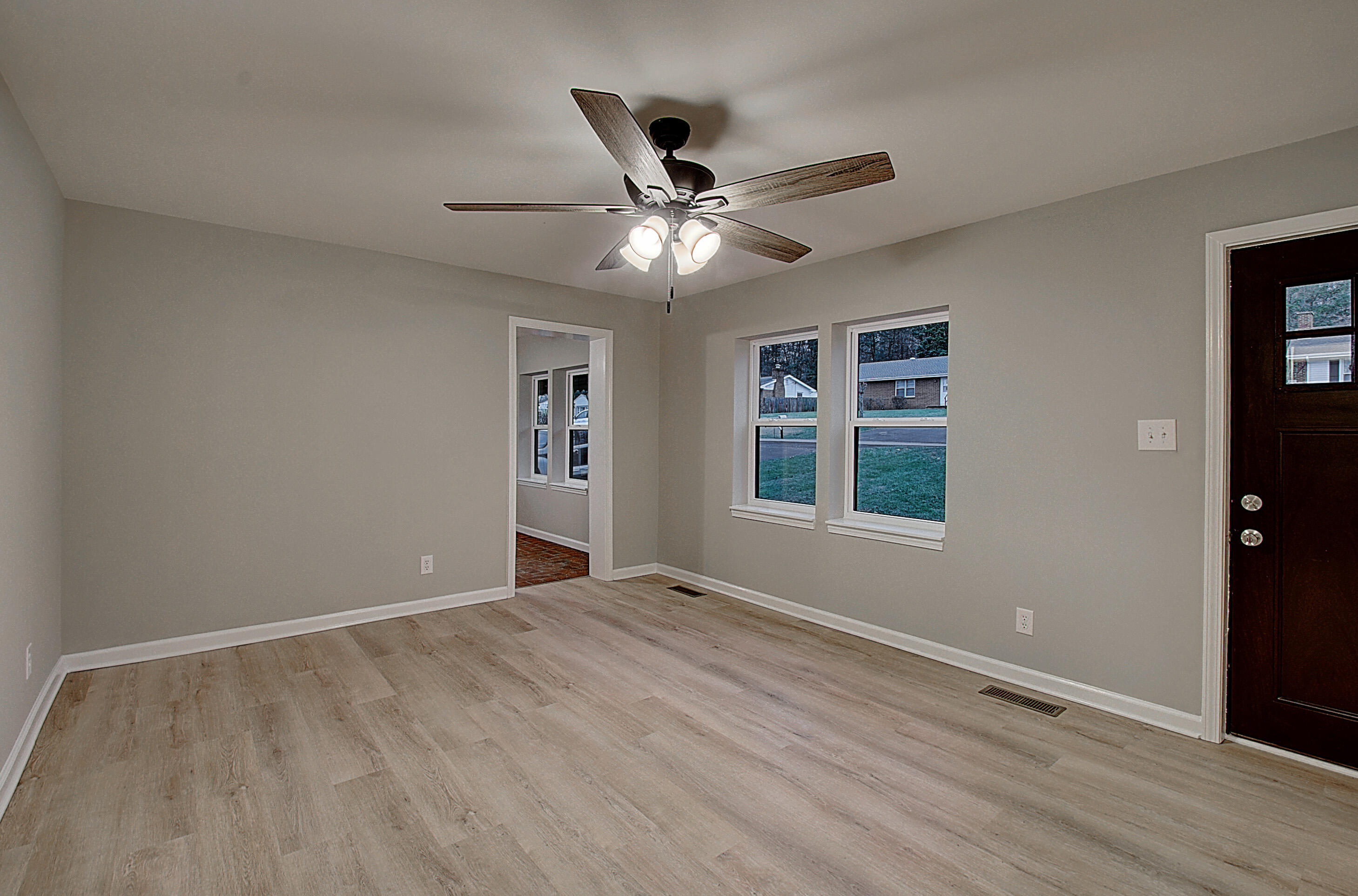 615 Pine Hill Road Elizabethton, TN 37643 - Photo 8 of 27 DSC_0028And8more