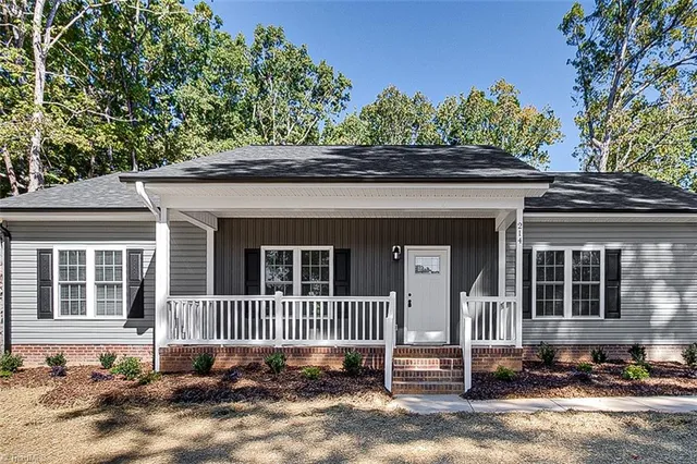$294,900 | 214 Vancroft Street, Asheboro, NC 27205