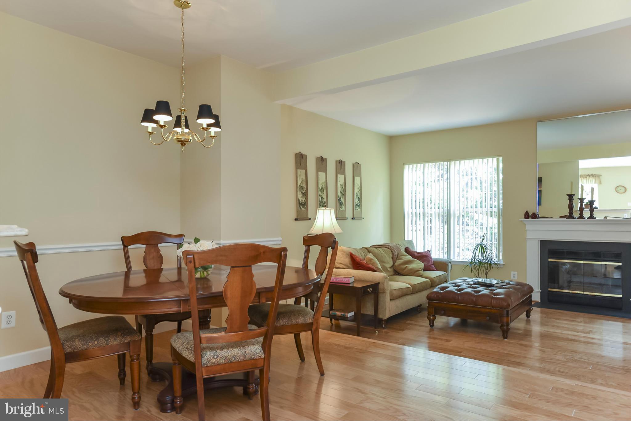 2823 Roesh Way Vienna, VA 22181 - Photo 8 of 22 Dining Room