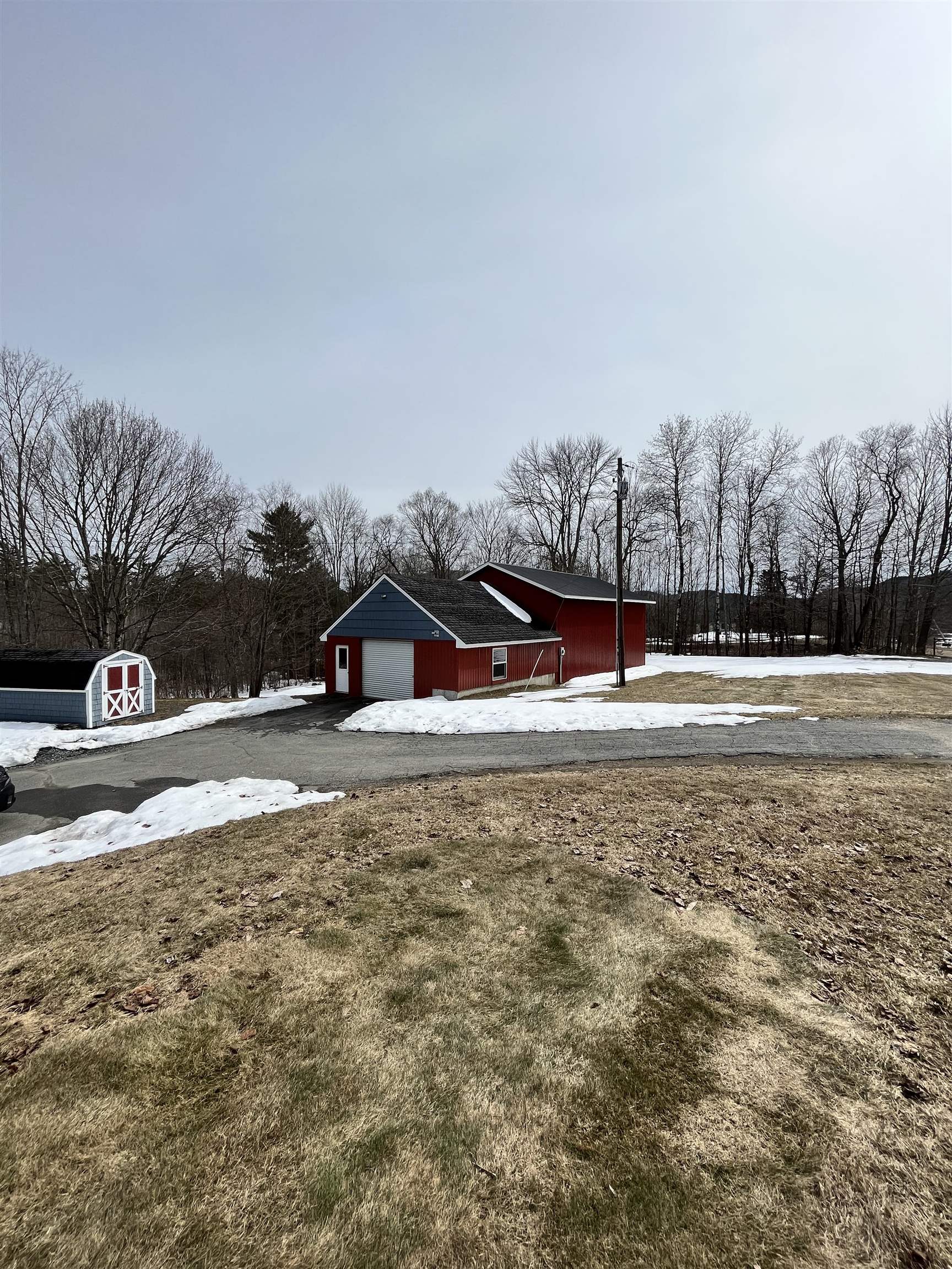 131 Cross Road Bradford, VT 05033 - Photo 3 of 28