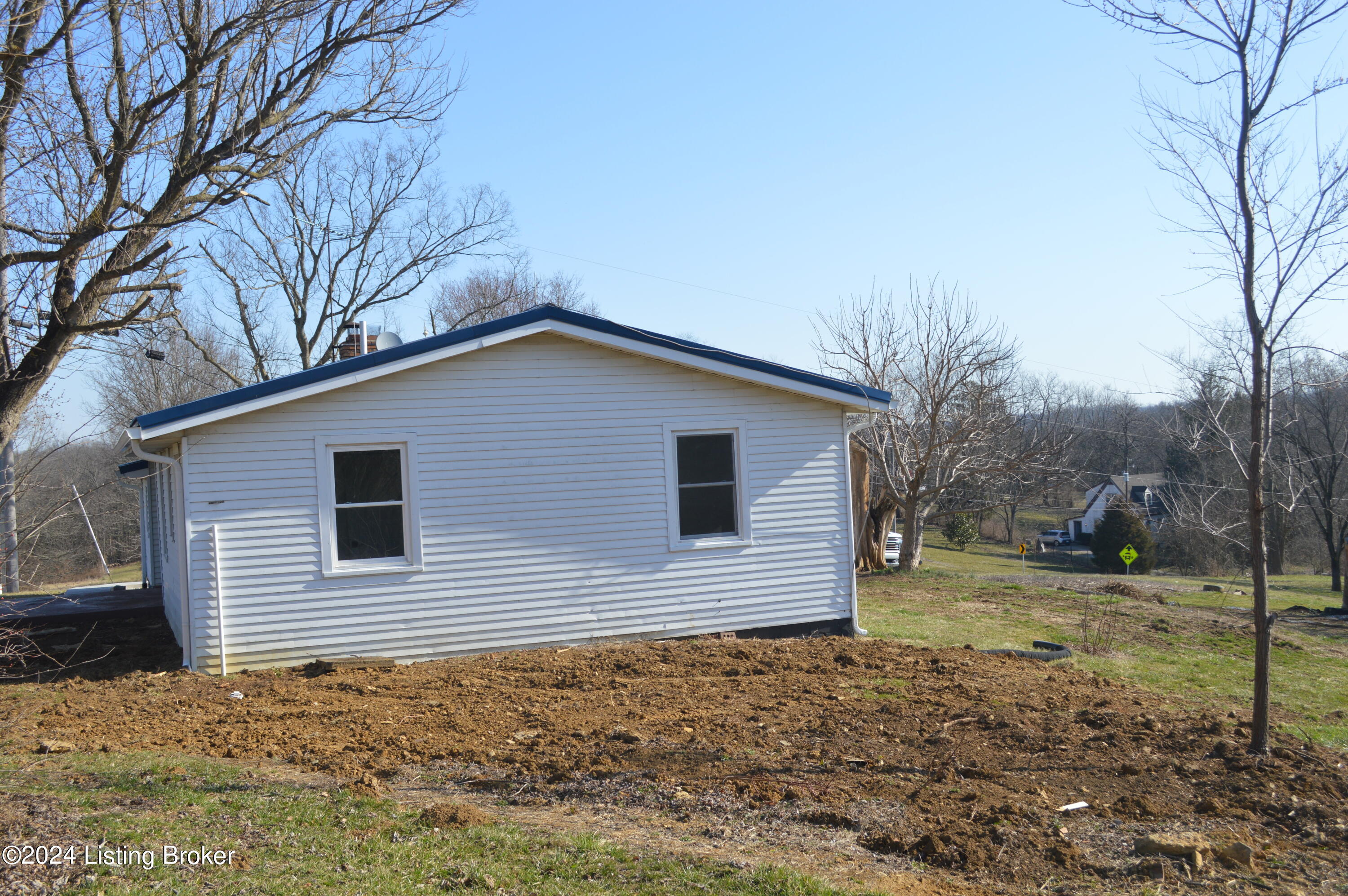 8197 Sulphur Road Sulphur, KY 40070 - Photo 15 of 19 DSC_0005