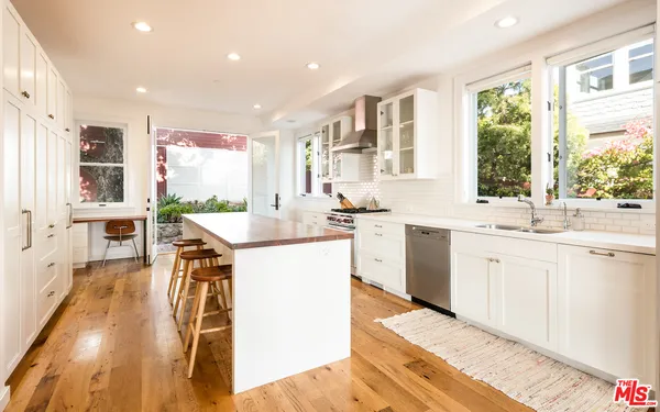 $13,500 | 2513 3rd Street, Santa Monica, CA 90405
