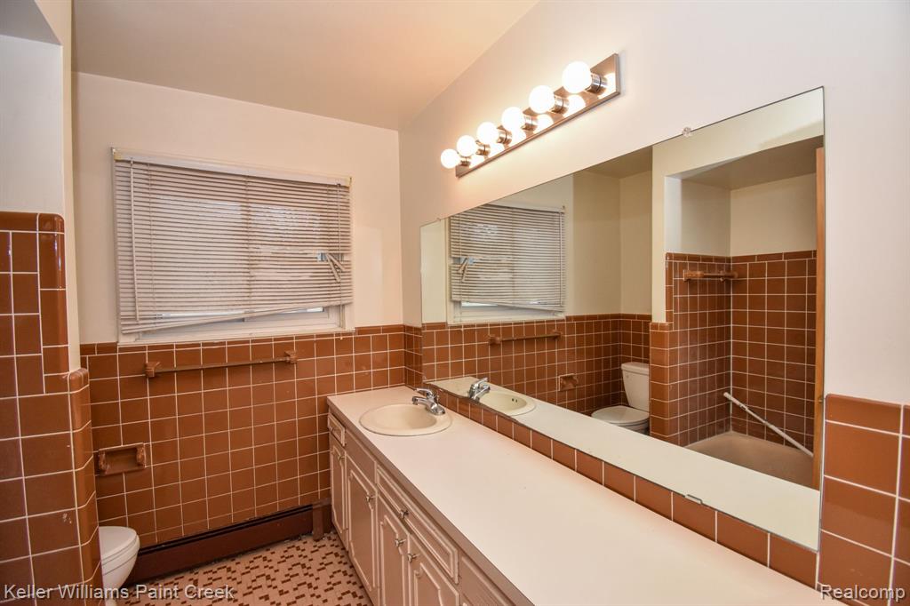 321 East Maryknoll Road Rochester Hills, MI 48309 - Photo 35 of 53