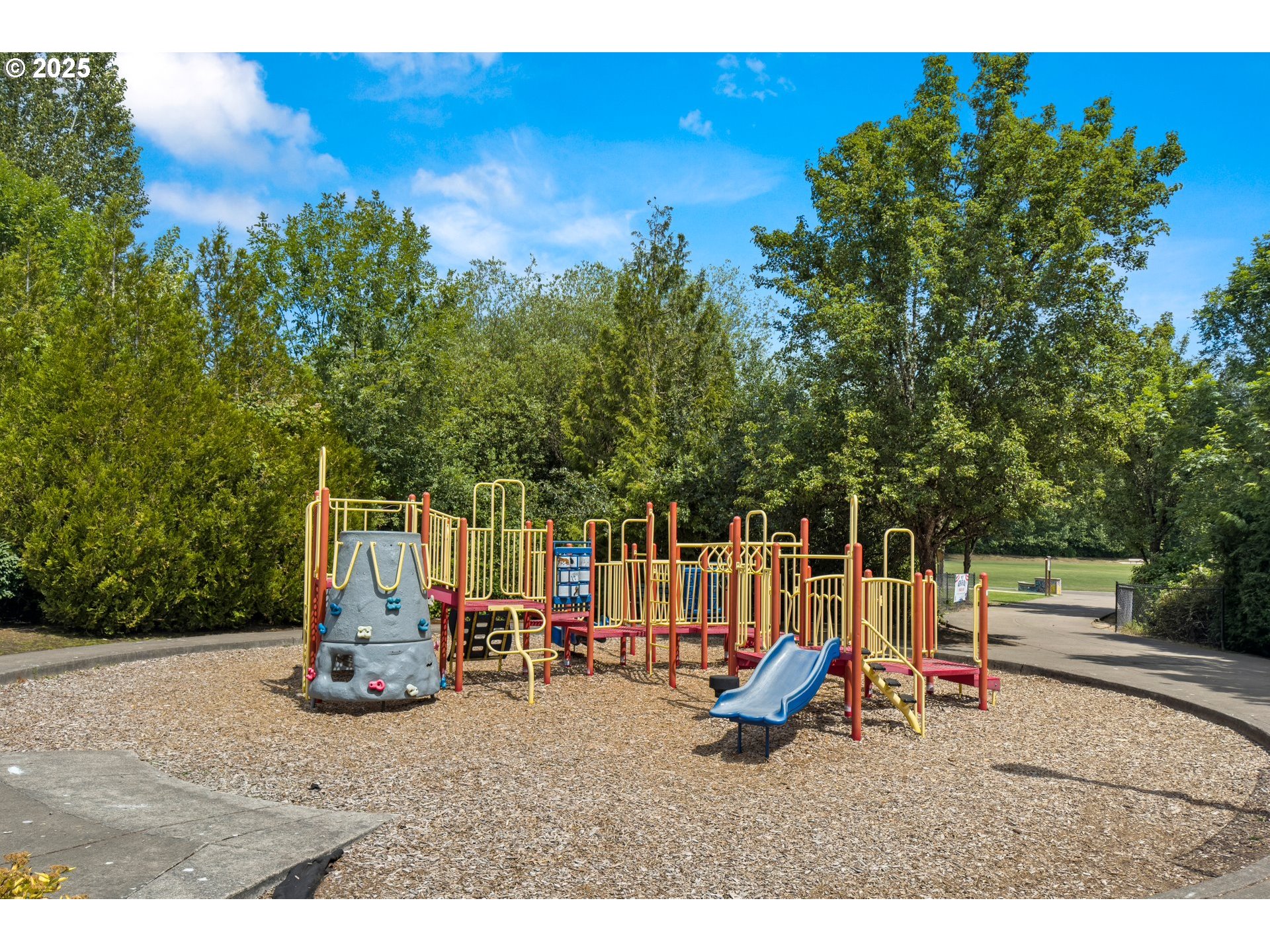 16139 Southwest 130th Terrace, Unit 38 Tigard, OR 97224 - Photo 17 of 25
