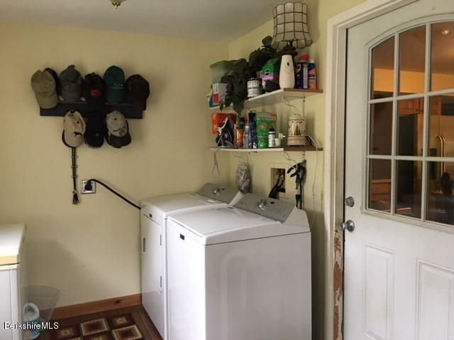 185 W Road Adams, MA 01220 - Photo 4 of 32 Gallery Image 4