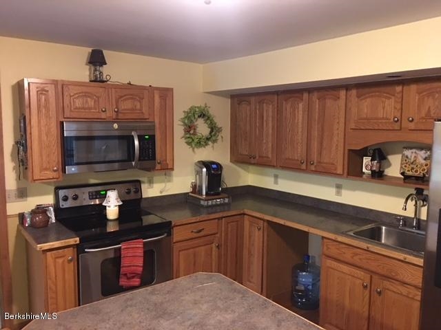 185 W Road Adams, MA 01220 - Photo 7 of 32 Gallery Image 7