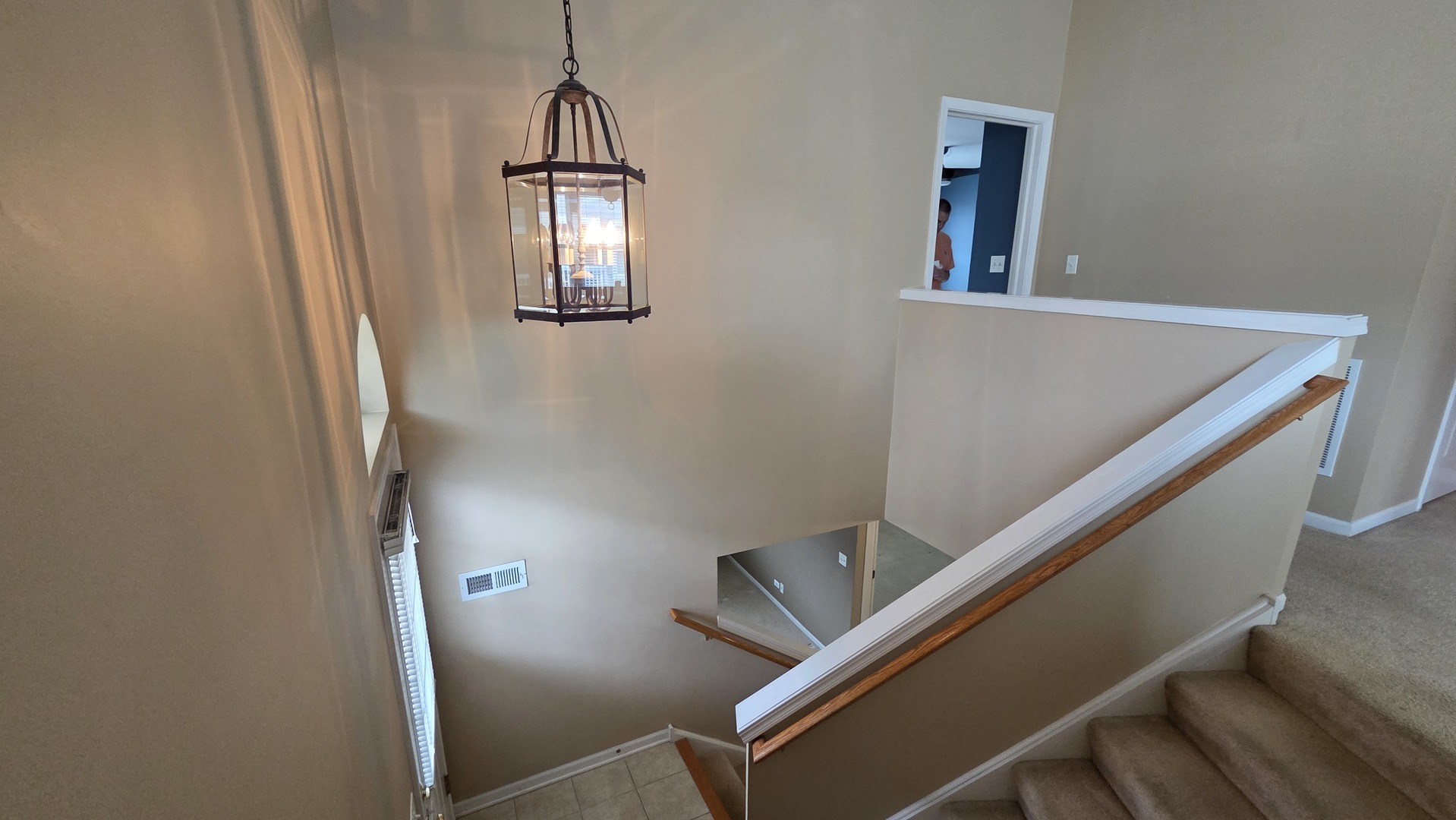 2444 Emily Lane, Unit 2444 Elgin, IL 60124 - Photo 6 of 22 a view of entryway
