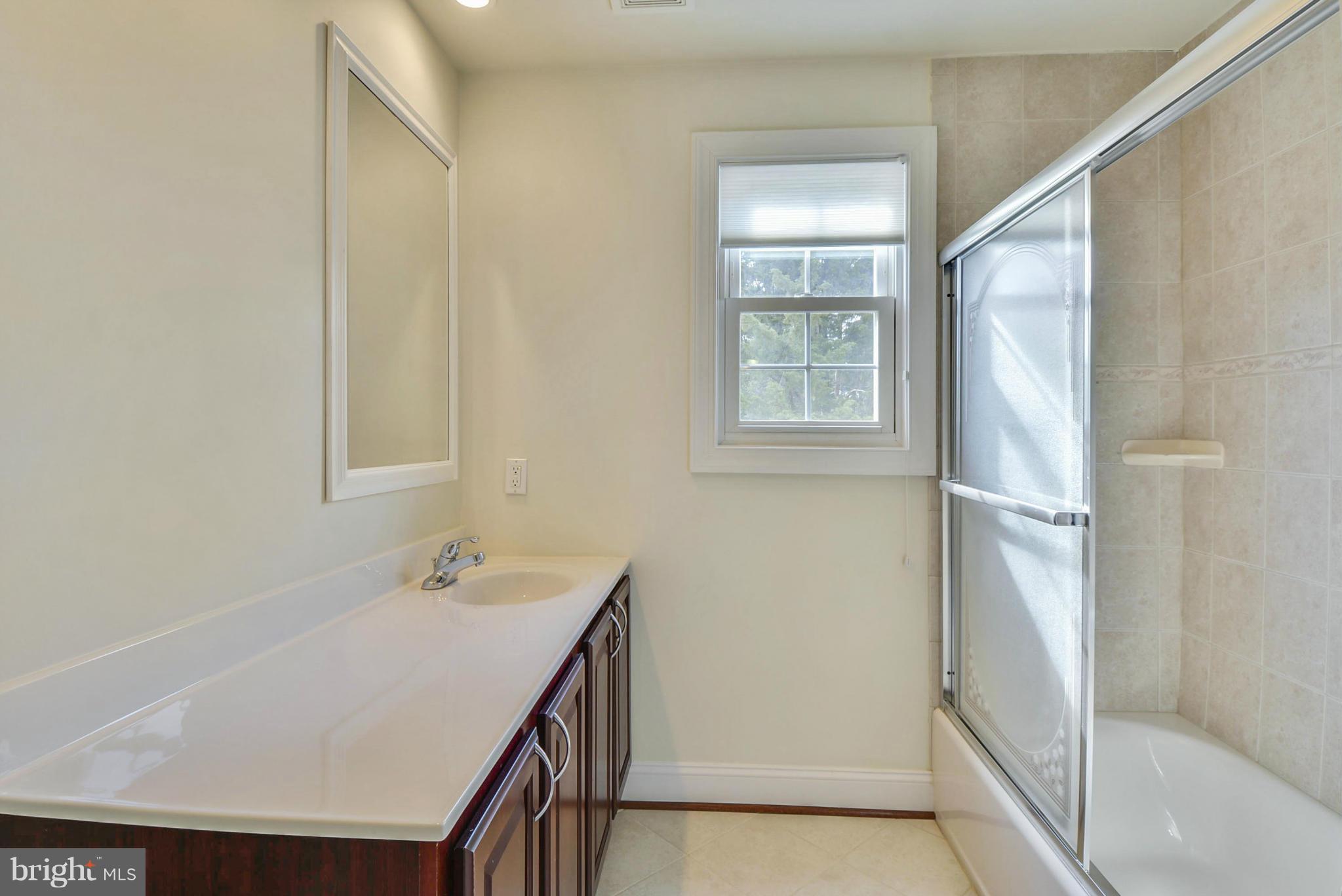 2715 Riva Road Annapolis, MD 21401 - Photo 17 of 30 Bath