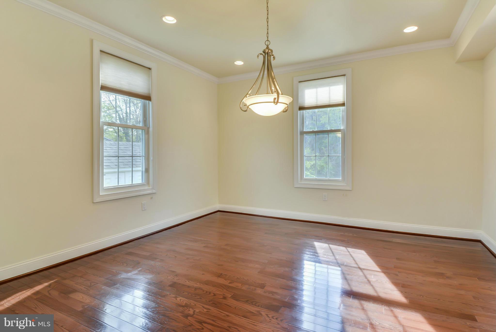 2715 Riva Road Annapolis, MD 21401 - Photo 7 of 30 Dining Room