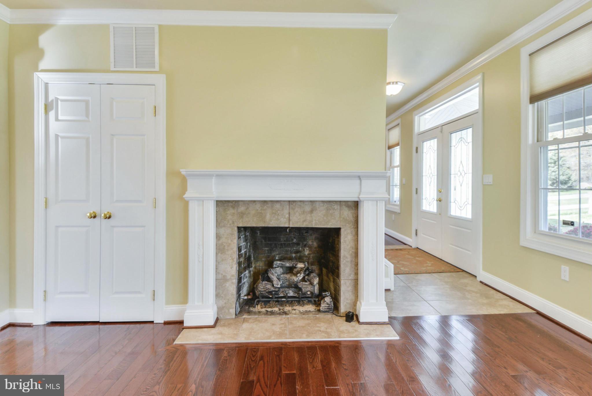 2715 Riva Road Annapolis, MD 21401 - Photo 9 of 30 Family Room