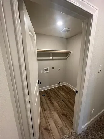 $2,950 | 312 Lone Wolf Trail, Fort Worth, TX 76120