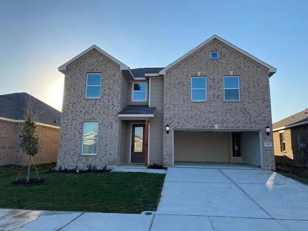 $2,950 | 312 Lone Wolf Trail, Fort Worth, TX 76120
