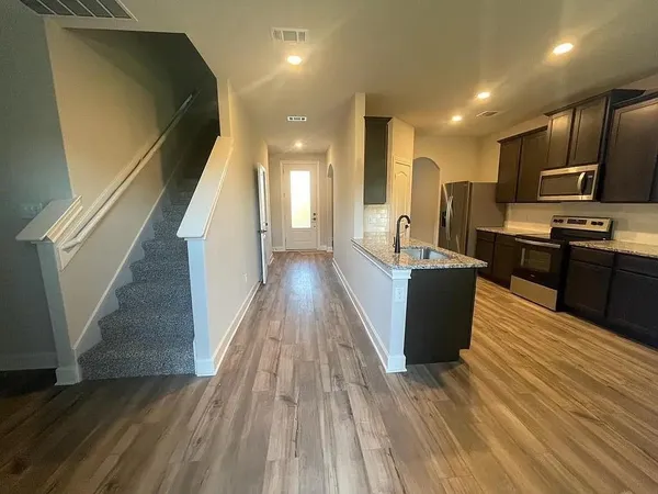 $2,950 | 312 Lone Wolf Trail, Fort Worth, TX 76120