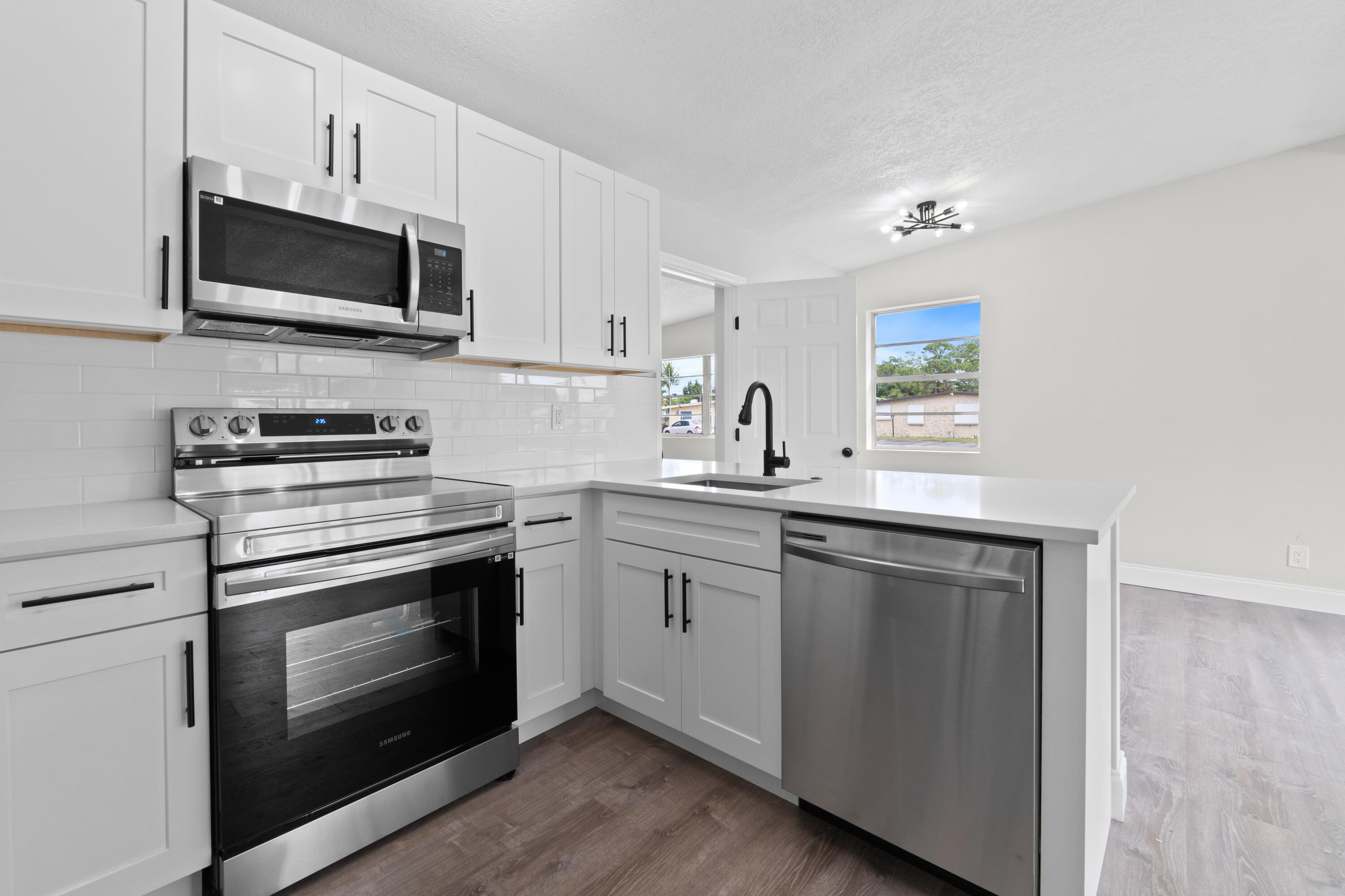 2415 Lewis Road West Palm Beach, FL 33415 - Photo 9 of 27 DSC03263