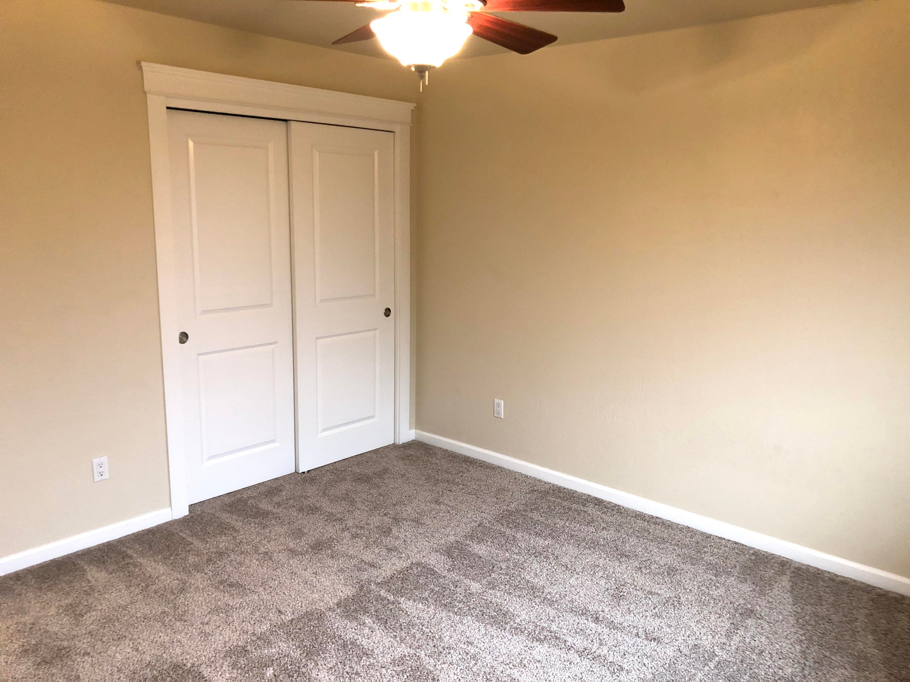 818 Ridgeway Avenue Central Point, OR 97502 - Photo 32 of 45 32
