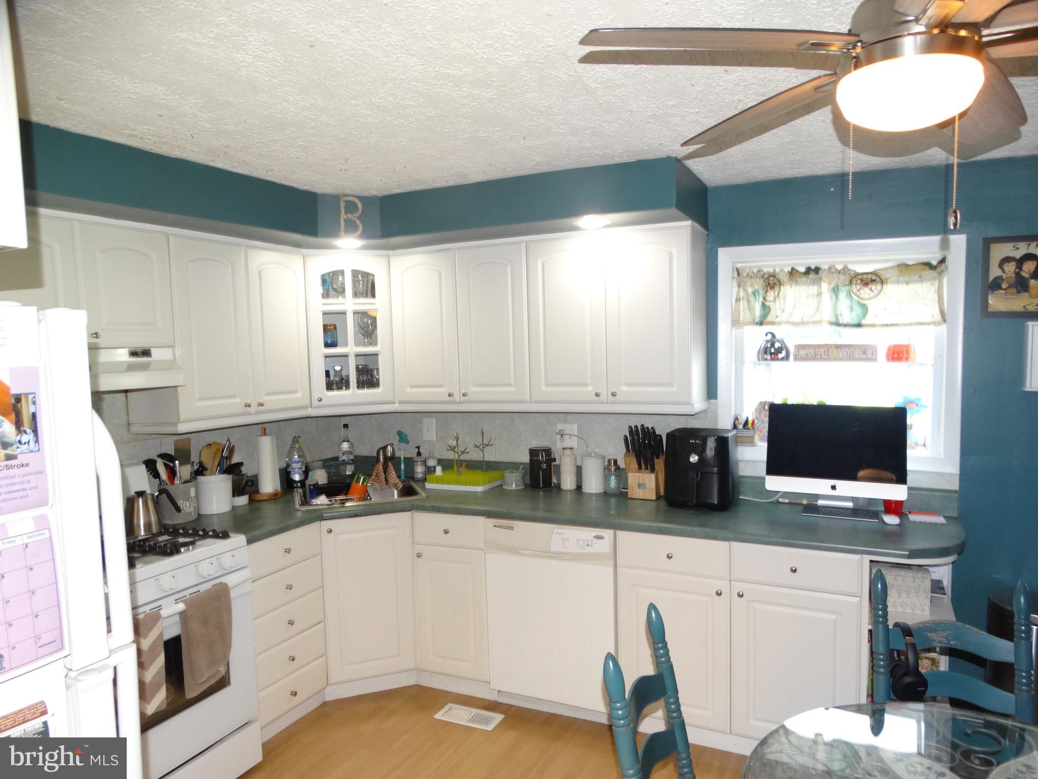 97 Hempstead Road Hamilton, NJ 08610 - Photo 6 of 18