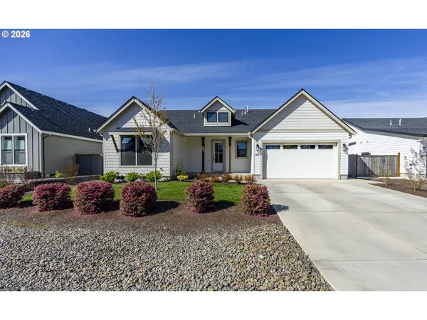$769,000 | 32767 Coburg Crk Drive, Coburg, OR 97408