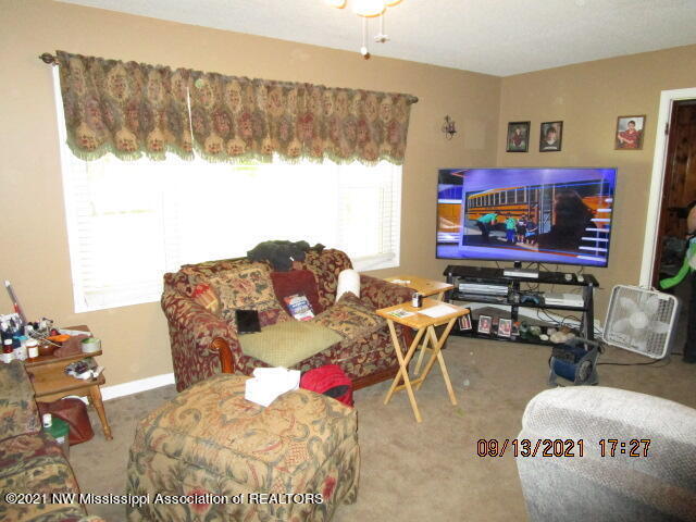 10133 Peyton Road Coldwater, MS 38618 - Photo 11 of 21 IMG_2595